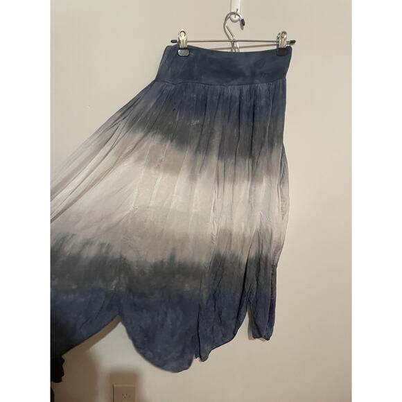 Made In Italy Silky Blue/Gray Dip Dye Palazzo Wrap Pants Soft Stretchy Waist￼ - Picture 5 of 7